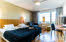 Urheberrecht: Karl Gabor Room Family